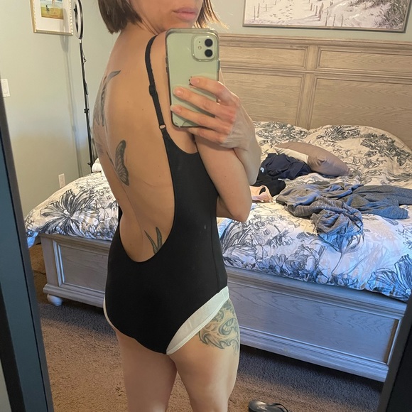 Leith One Piece Bathing Suit/Body Suit - Picture 11 of 12